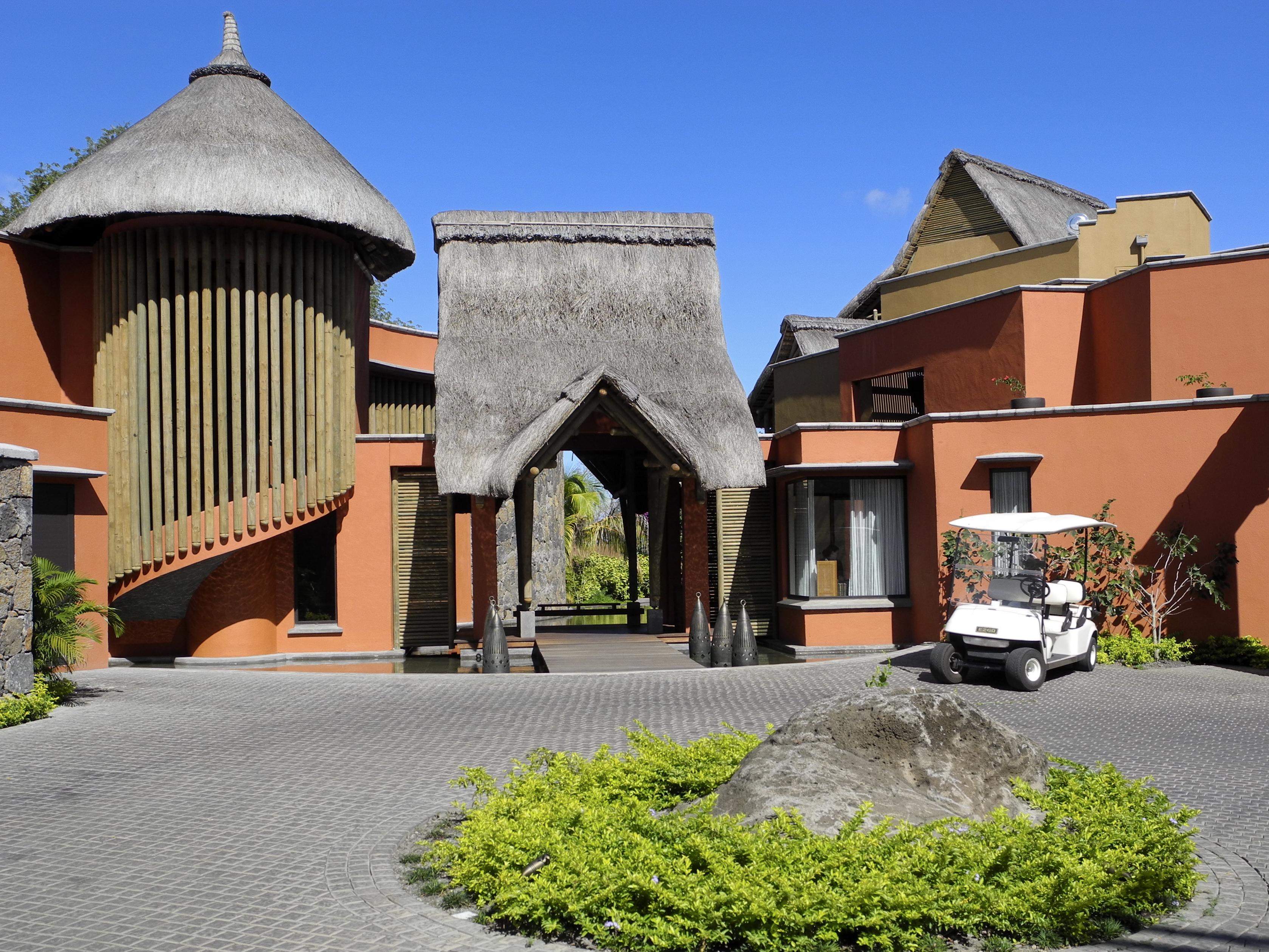 Tamarina Golf & Boutique